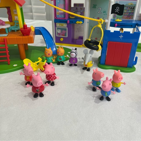 PEPPA PIG - 2 SETS!!! Doesn’t include Tree House anymore!!!! - Picture 3 of 12